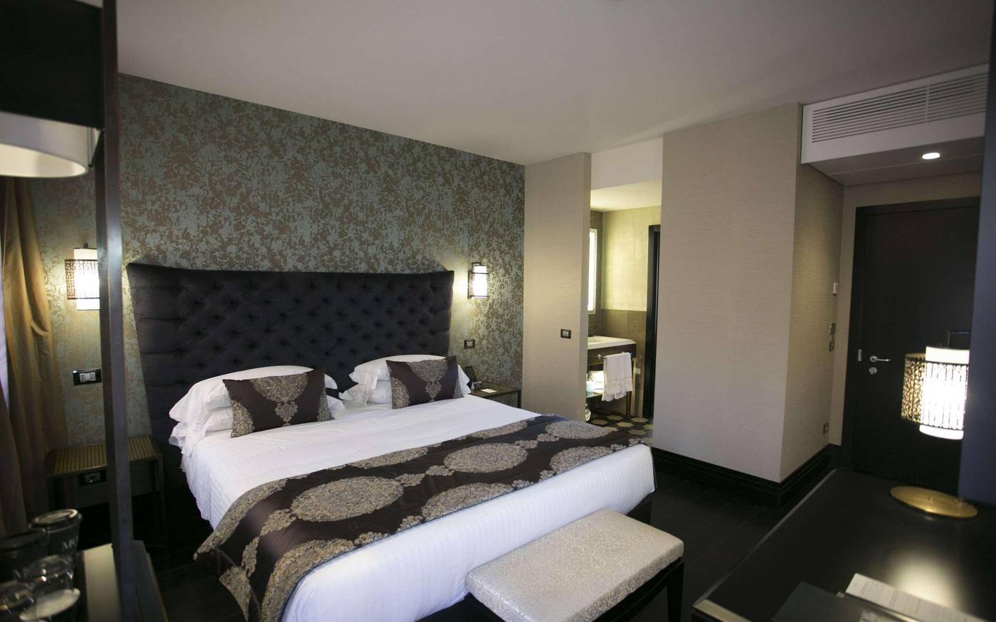 Venice-Times-Hotel-Room-23