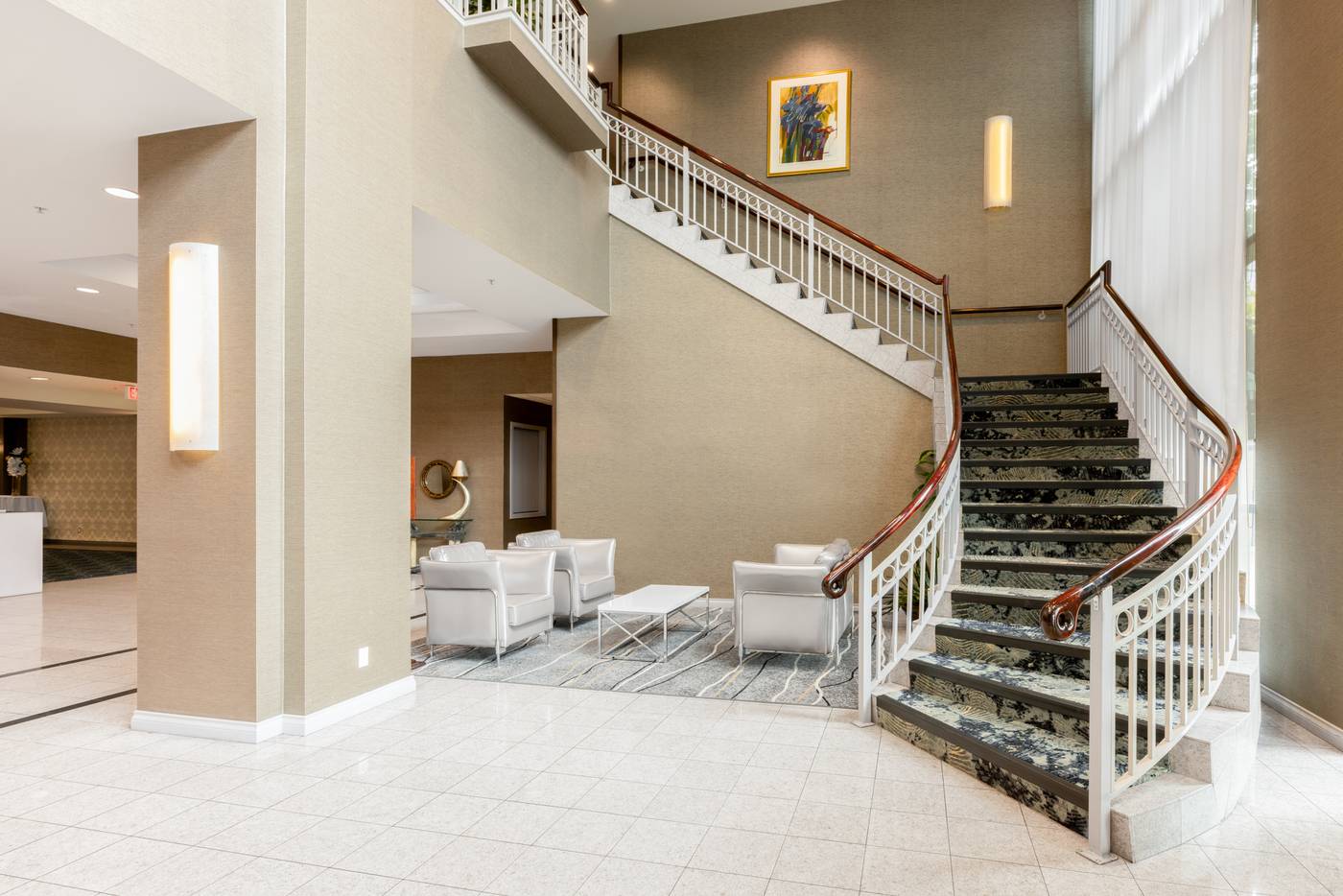 Executive-Plaza-Hotel-Conference-Centre-Coquitlam-BC-Lobby-2