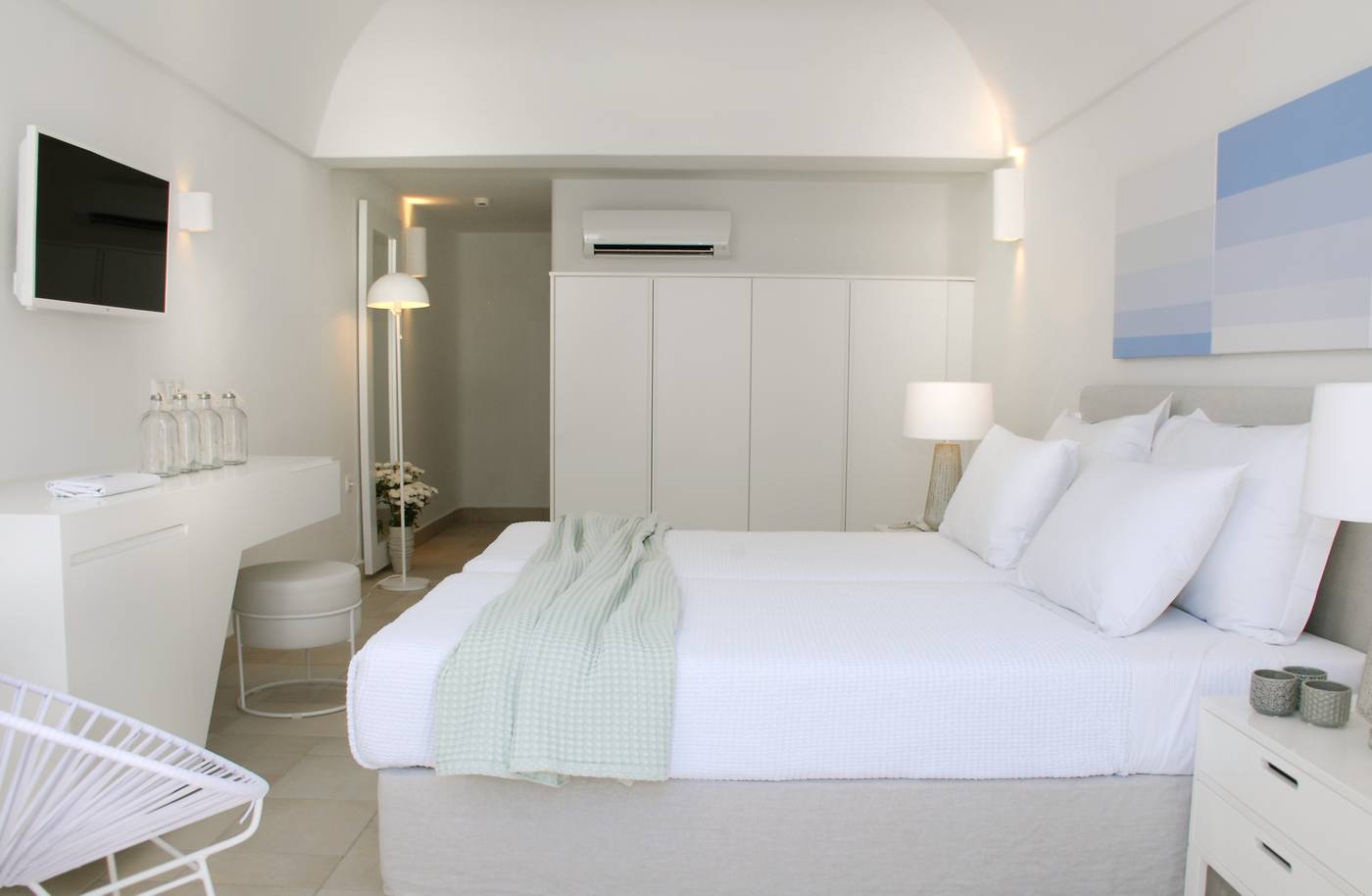 Aqua-Blue-Hotel-Room-20