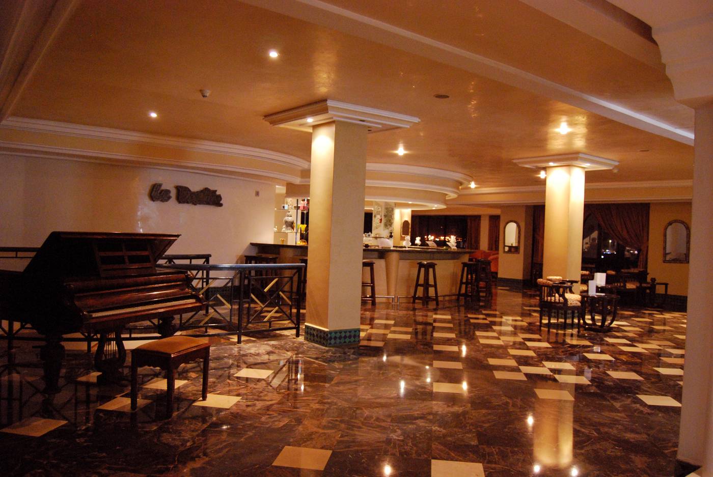 Mogador-Agadir-Bar-27