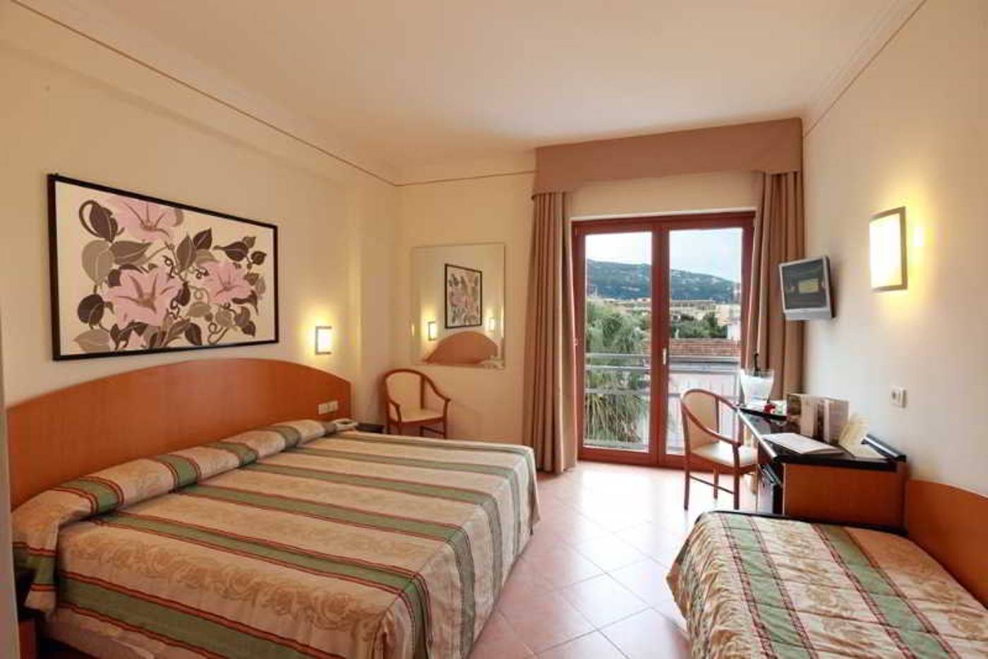 Hotel-Caravel-Room-17