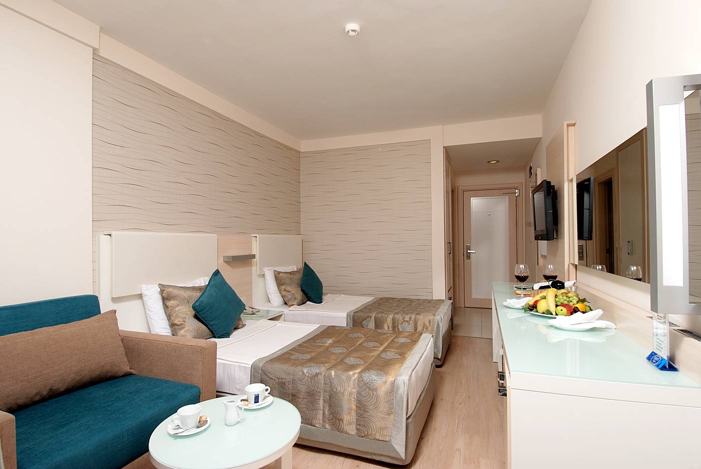 Grand-Okan-Hotel-Room-21