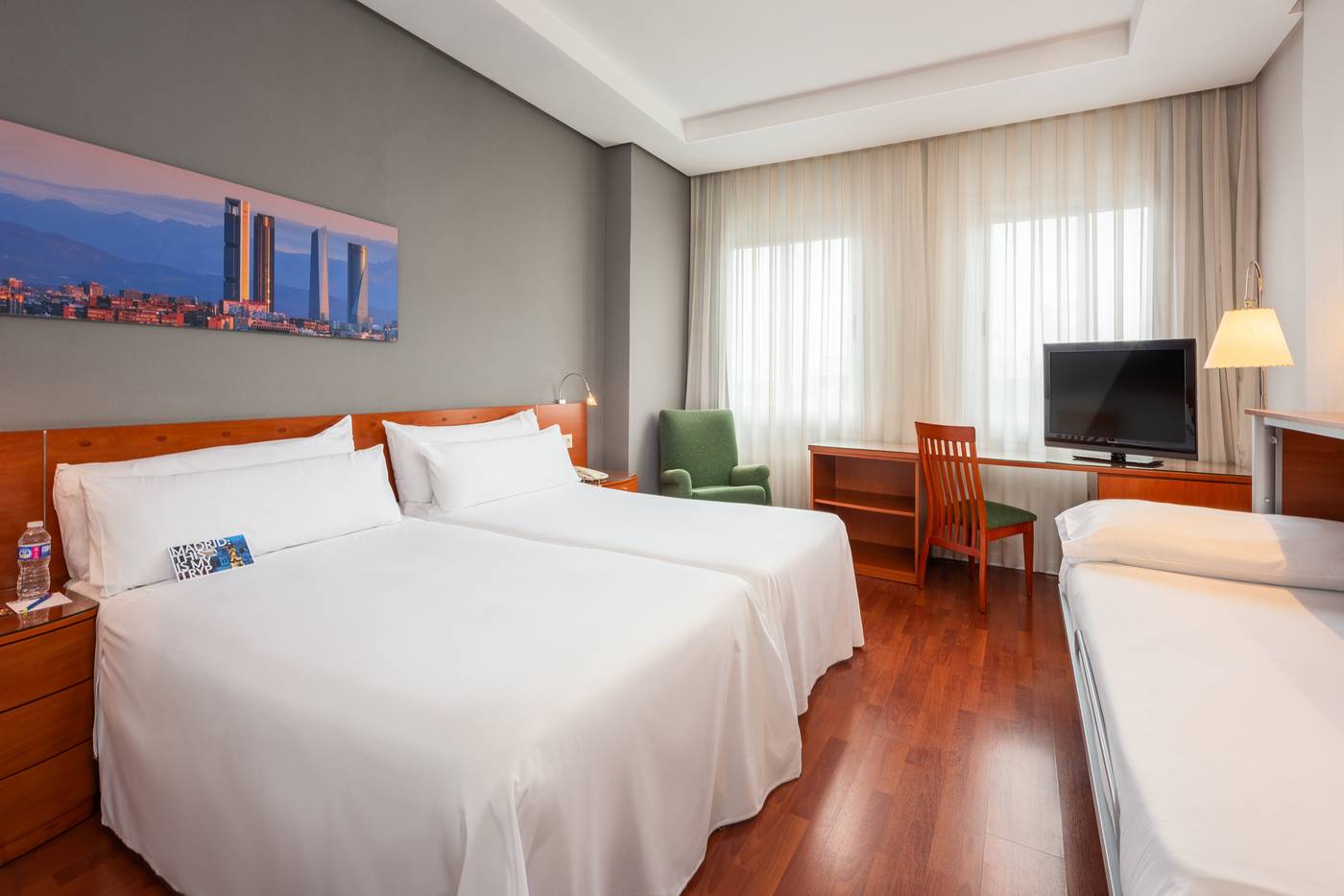 TRYP-Madrid-Chamartin-Hotel-Room-10