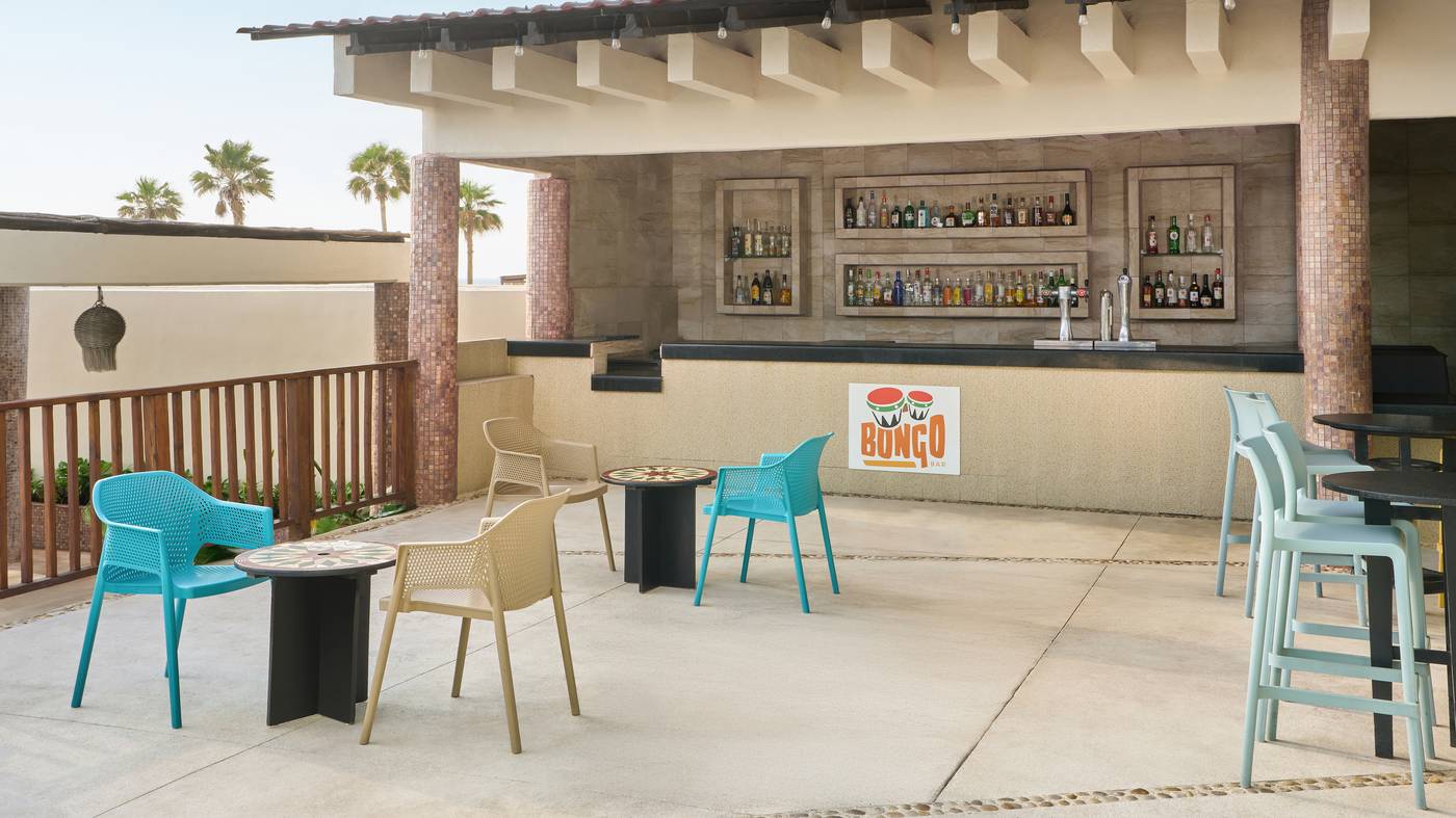 Seadust-Cancun-Family-Resort-Bar-21