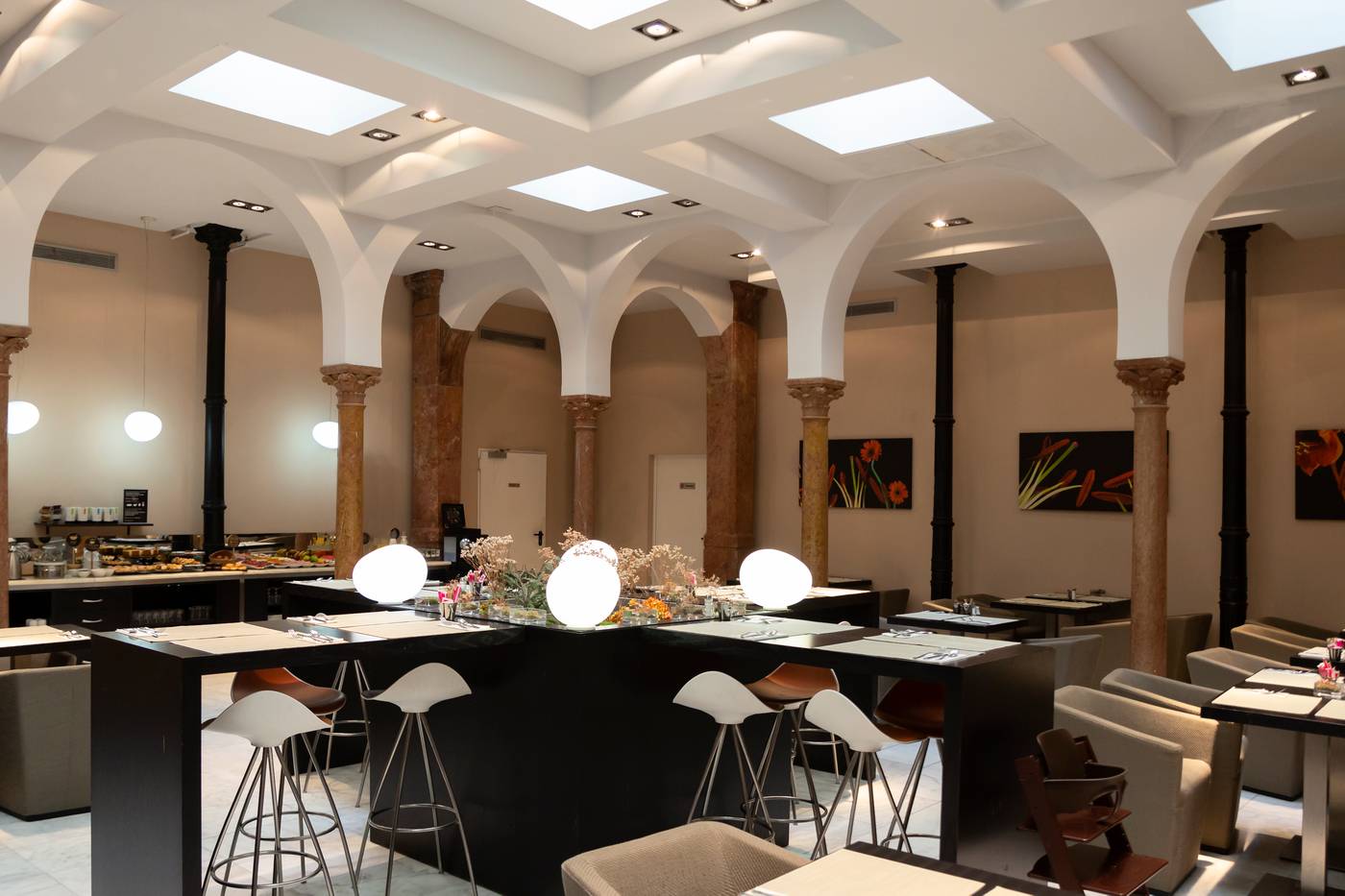 Petite-Palace-Plaza-Hotel-Restaurant-48