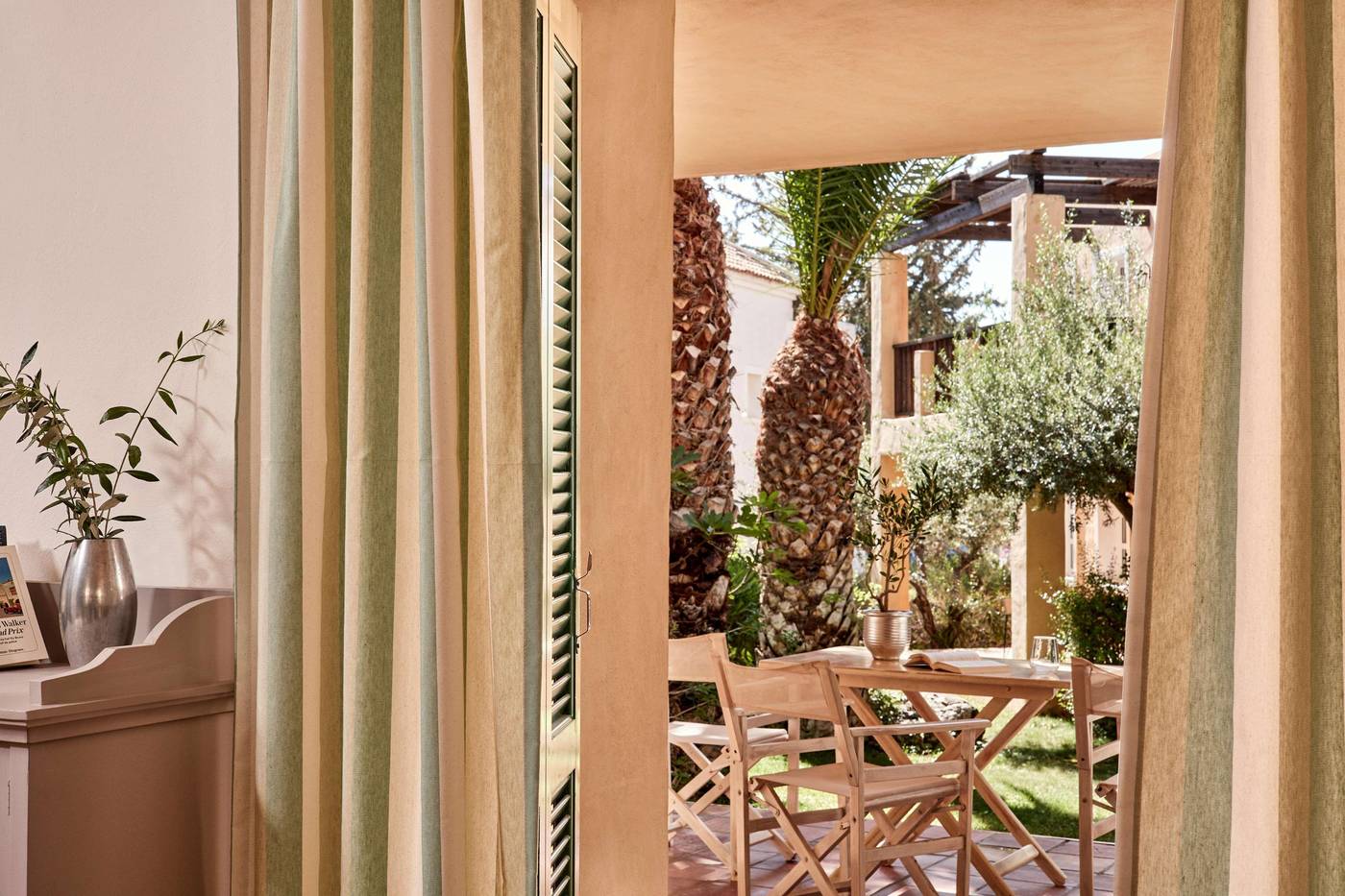 Candia-Park-Village-Room-16