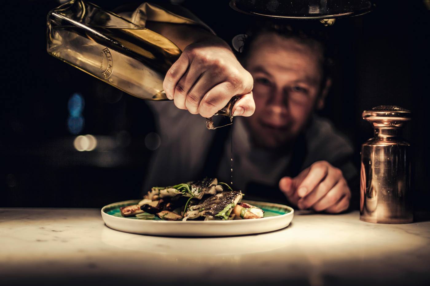 Carlton-Square-Restaurant-43