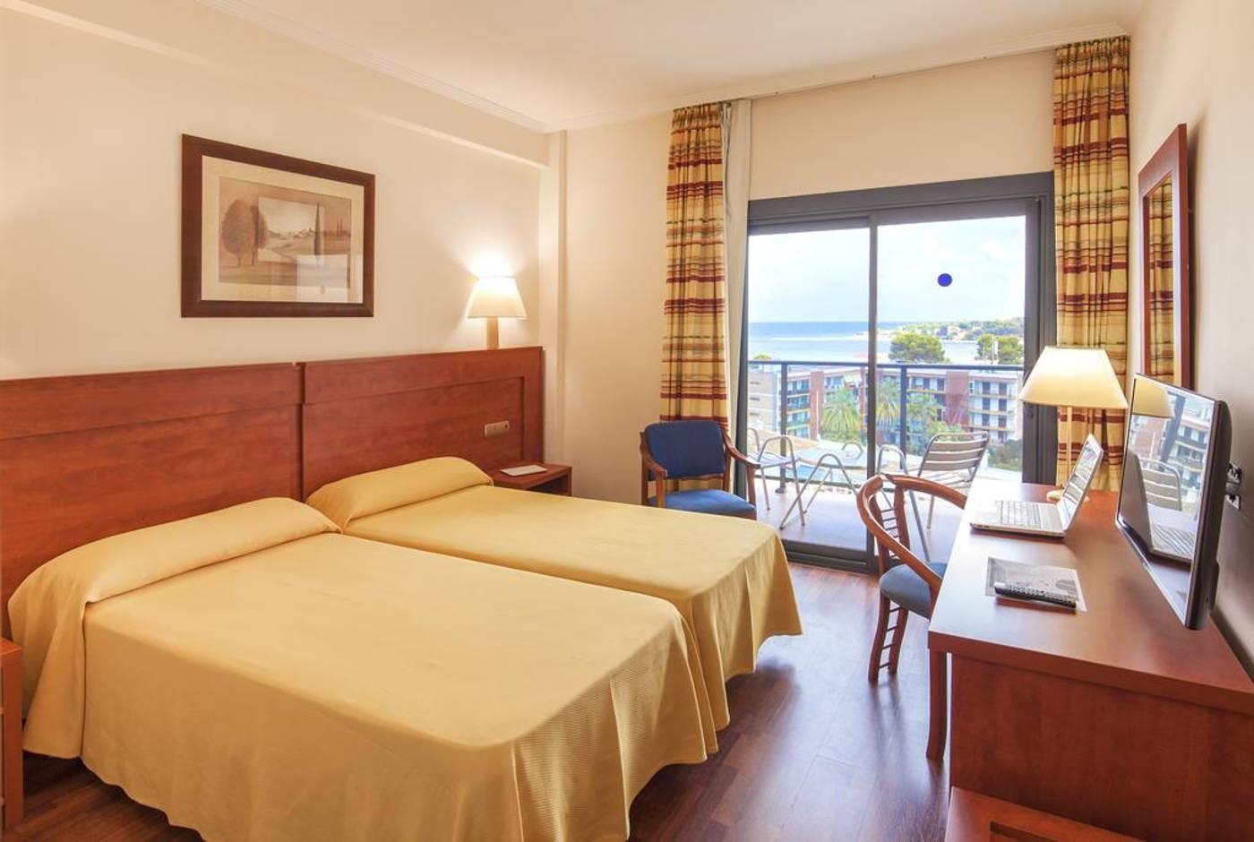 Port-Denia-Room-19