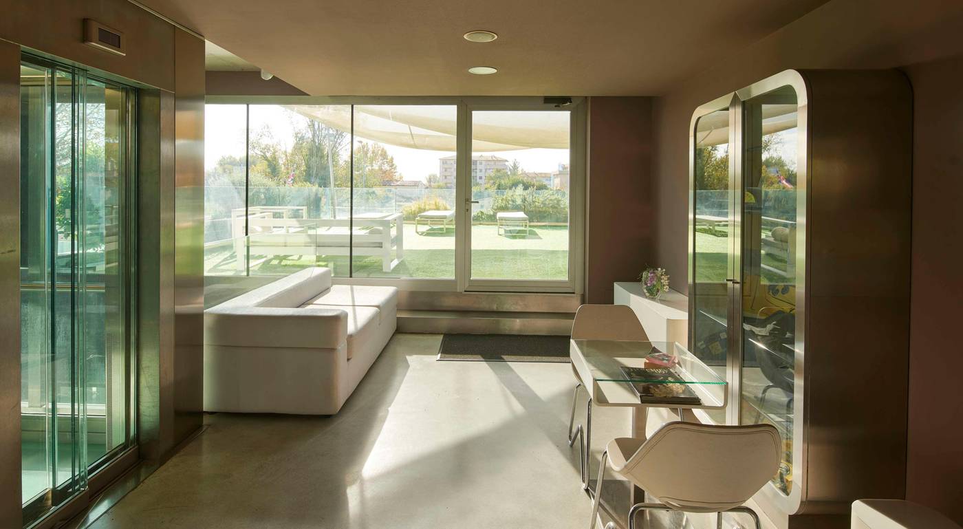 San-Ranieri-Lobby-14