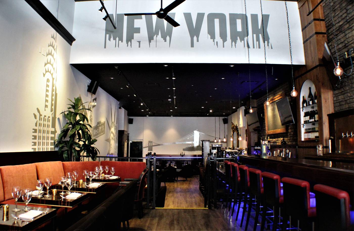 Holiday-Inn-New-York-City---Times-Square-Restaurant-28