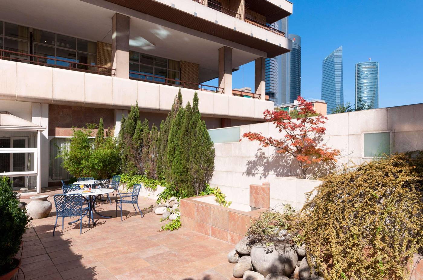 TRYP-Madrid-Chamartin-Hotel-Restaurant-5