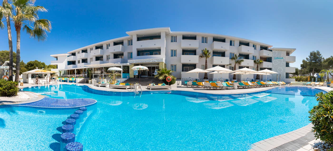 Sotavento Club Apartments - Magaluf, Majorca - On The Beach