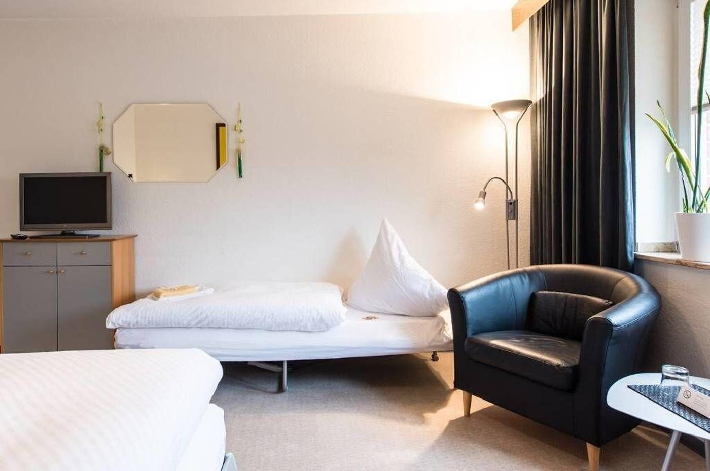 An Hotel-Germany-SELM-Room-8