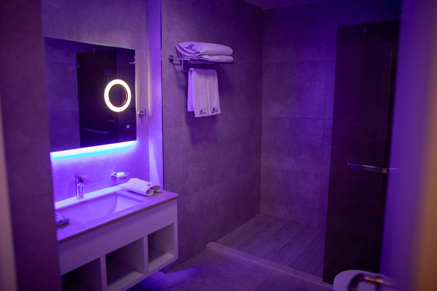 Grand Blue Fafa-Albania-Golem-Room-6