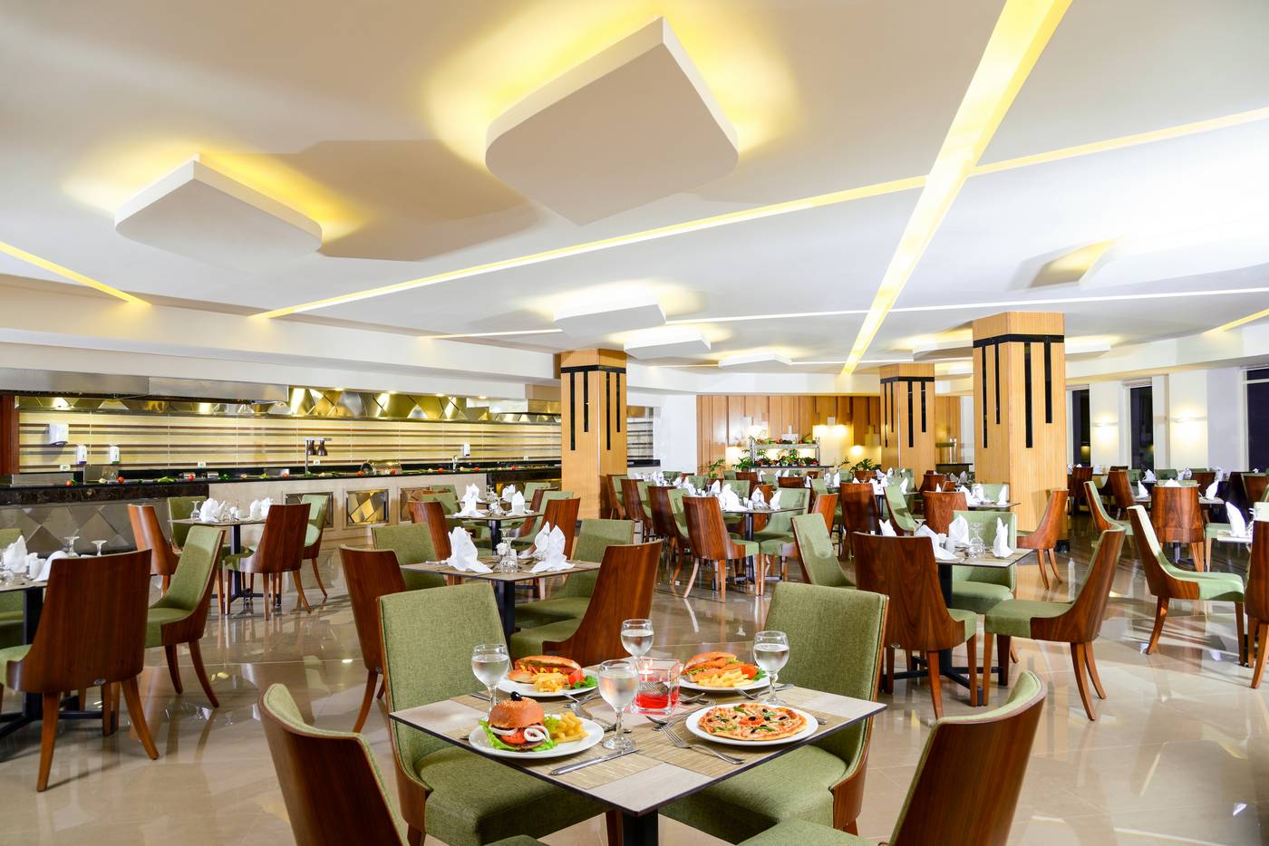 Royal Albatros Moderna