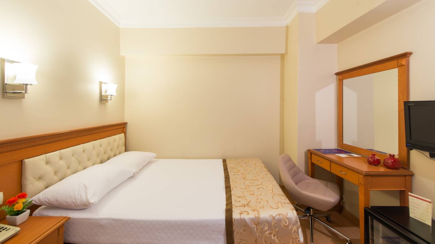 Prestige-Hotel-Old-City-Room-36
