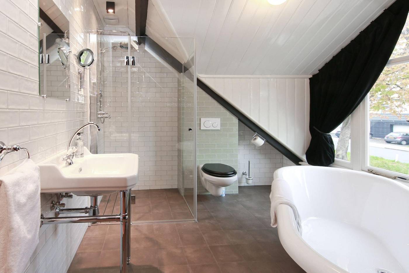 Hotel-Suites-Wilma-J-Room-43