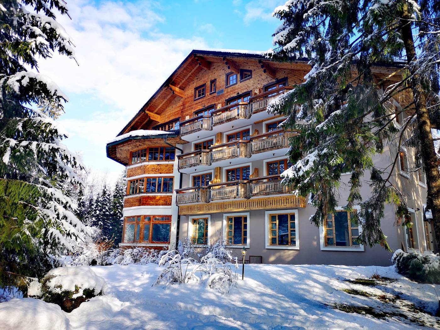 Ribno Alpine Hotel-Slovenia-BLED-General view-3