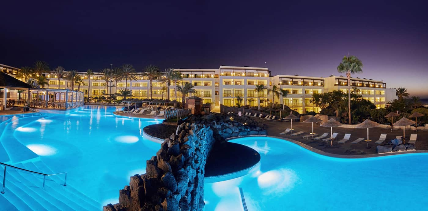 Secrets-Lanzarote-Resort---Spa---Adults-Only-Pool-14