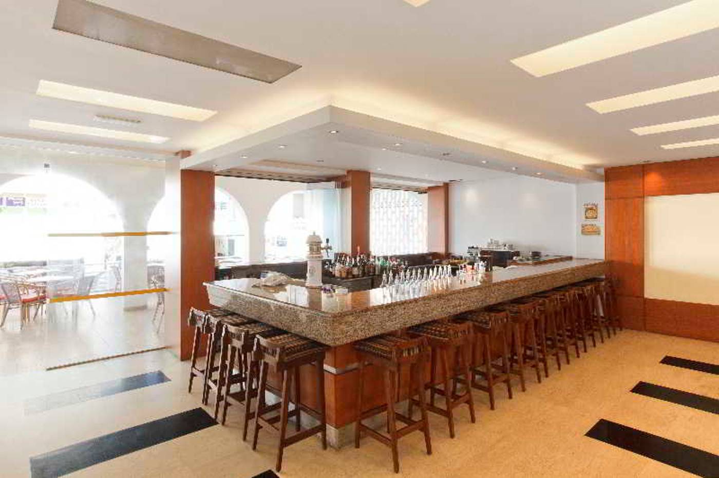 Africa-Hotel-Bar-12