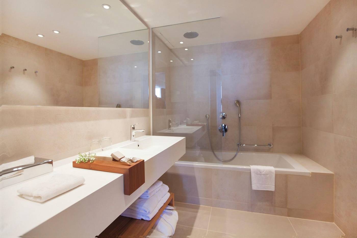 Dubrovnik-Palace-Room-31