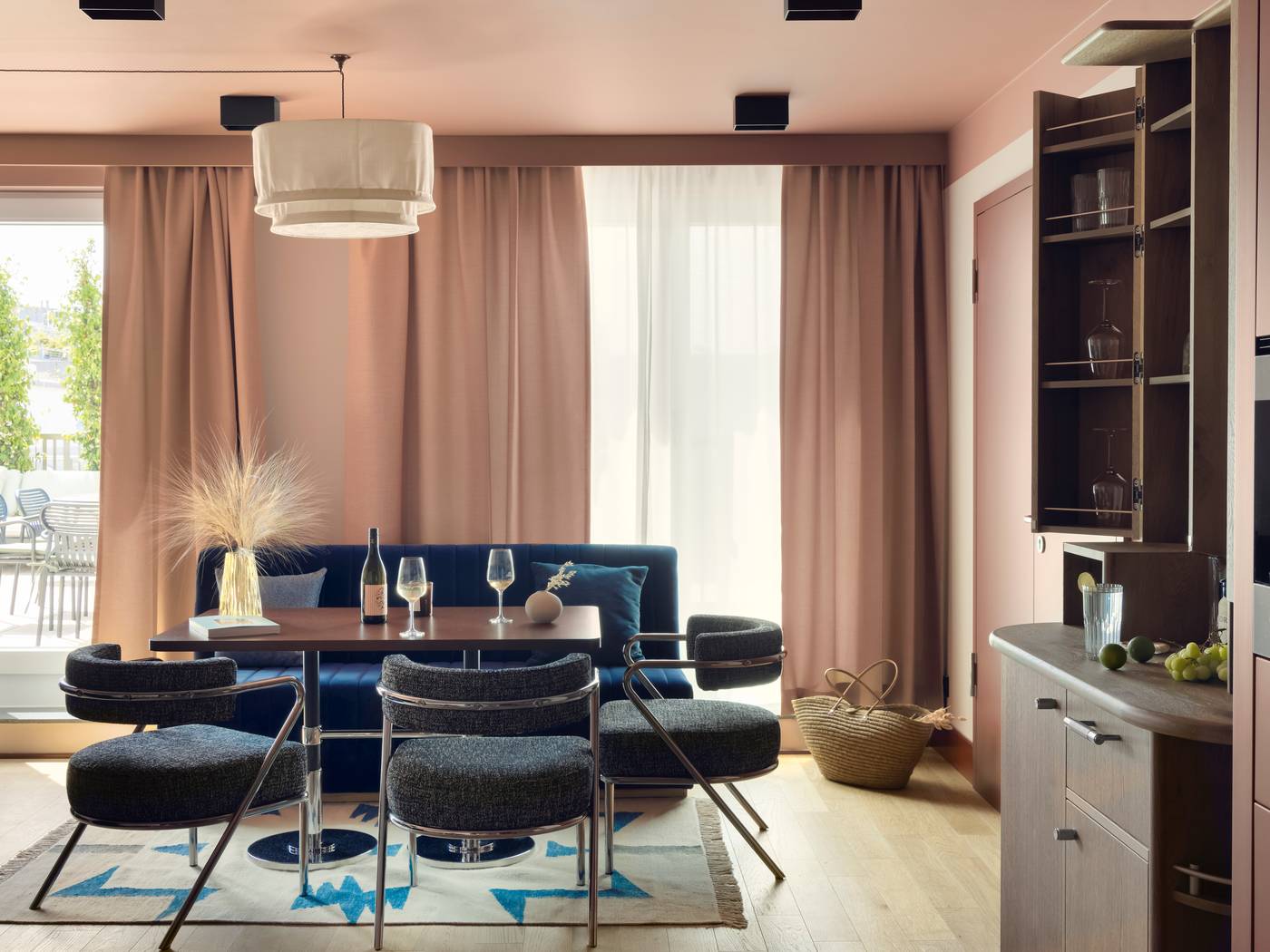 Schwan-Locke--Landwehrstrasse-Room-32