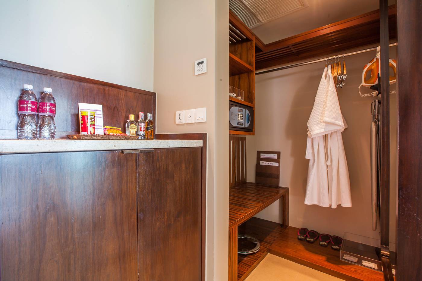 Crowne-Plaza-Phuket-Panwa-Beach-Room-61