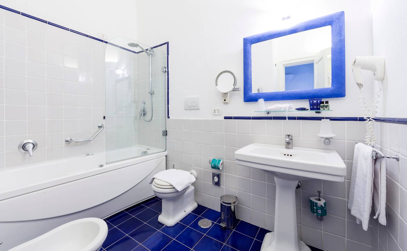 Relais-Regina-Giovanna-Room-37