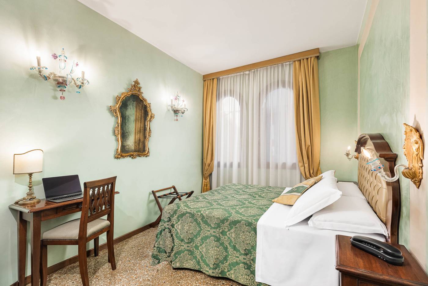 Hotel-Marconi-Room-31