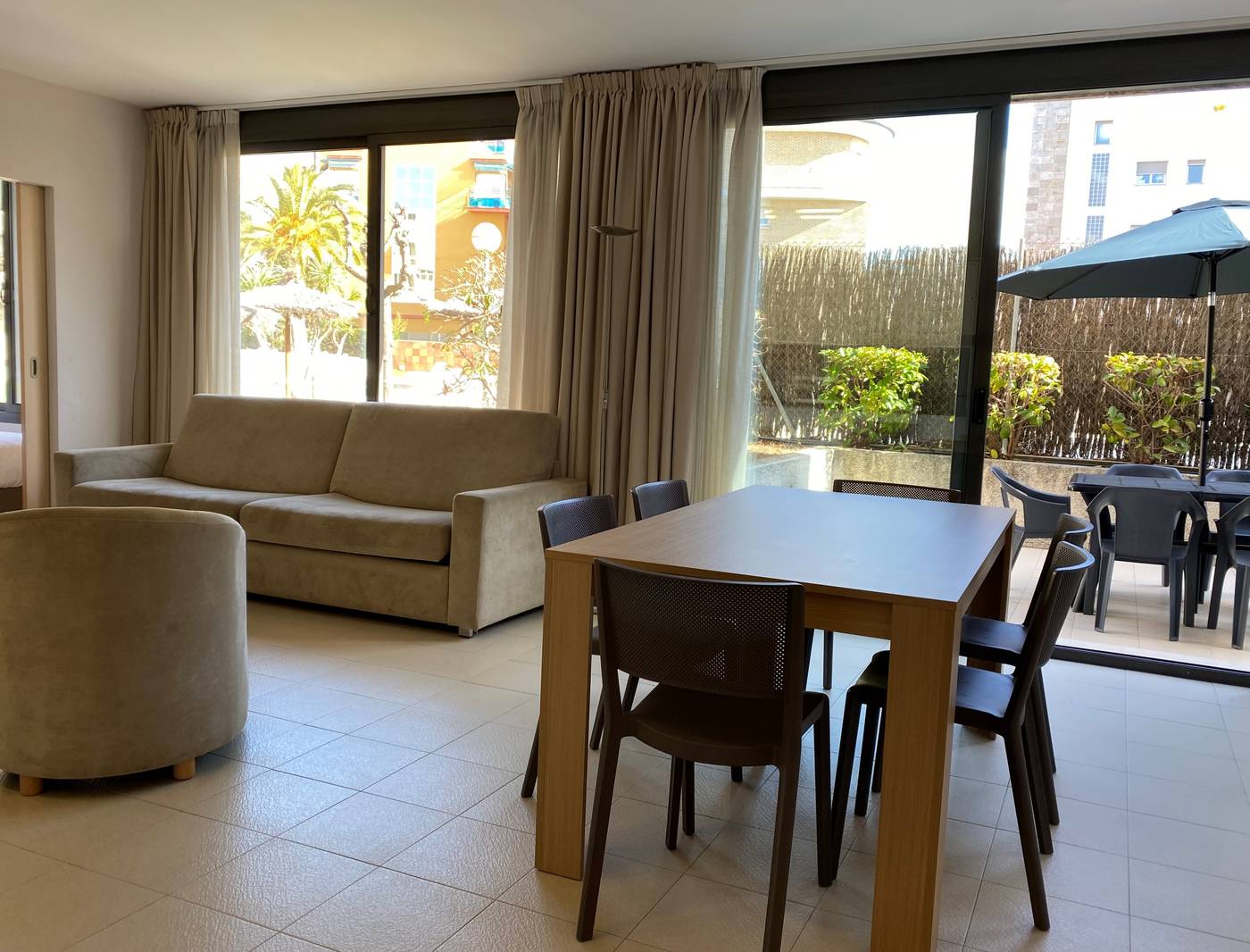 Atenea-Park-Suites---Apartments-Room-51