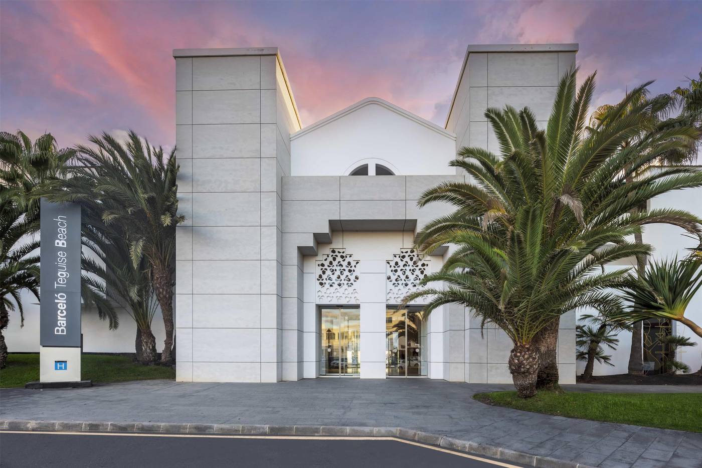 Barcelo-Teguise-Beach-General-view-17