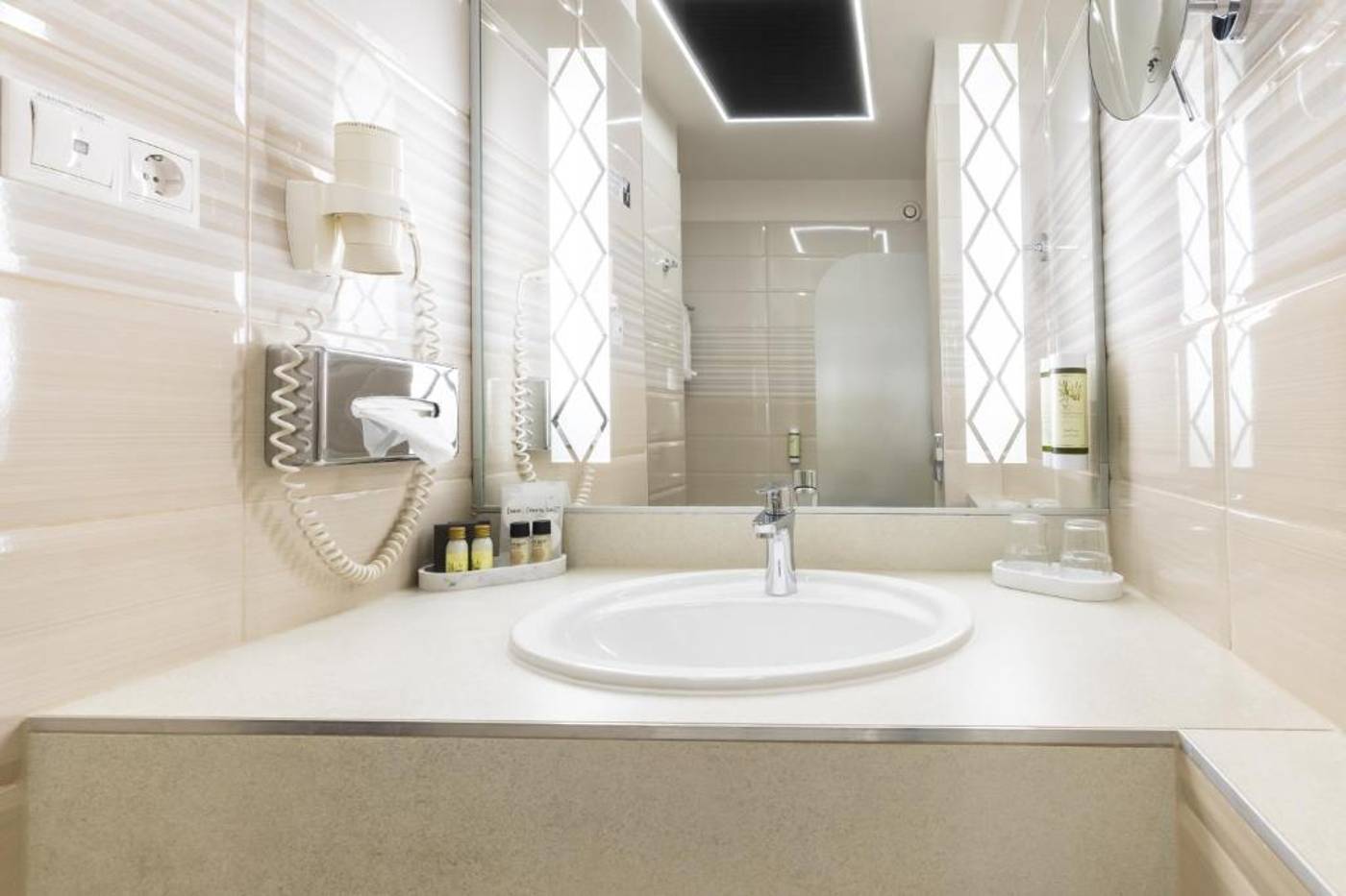 Carlton-Hotel-Buda-Castle-Room-37