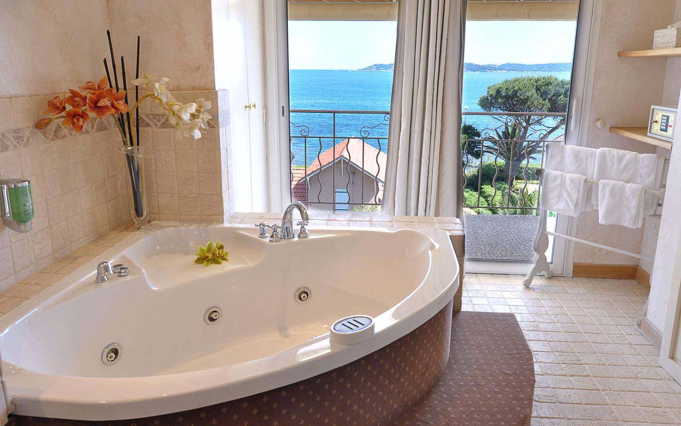 Best-Western-Premier-Montfleuri-Room-56