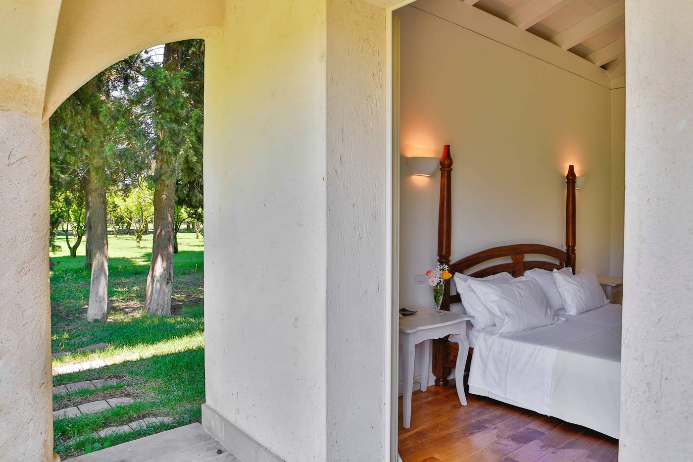 Tarthesh-Hotel-Room-7