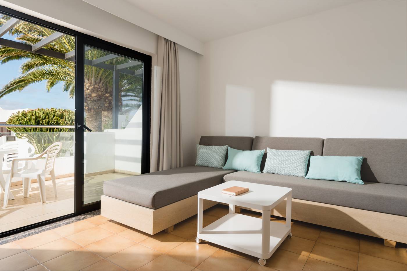 Los-Tulipanes-Room-44