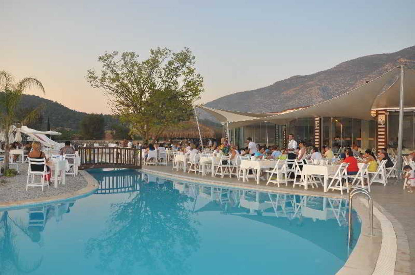 Sahra-Su-Holiday-Village---Spa-Pool-21