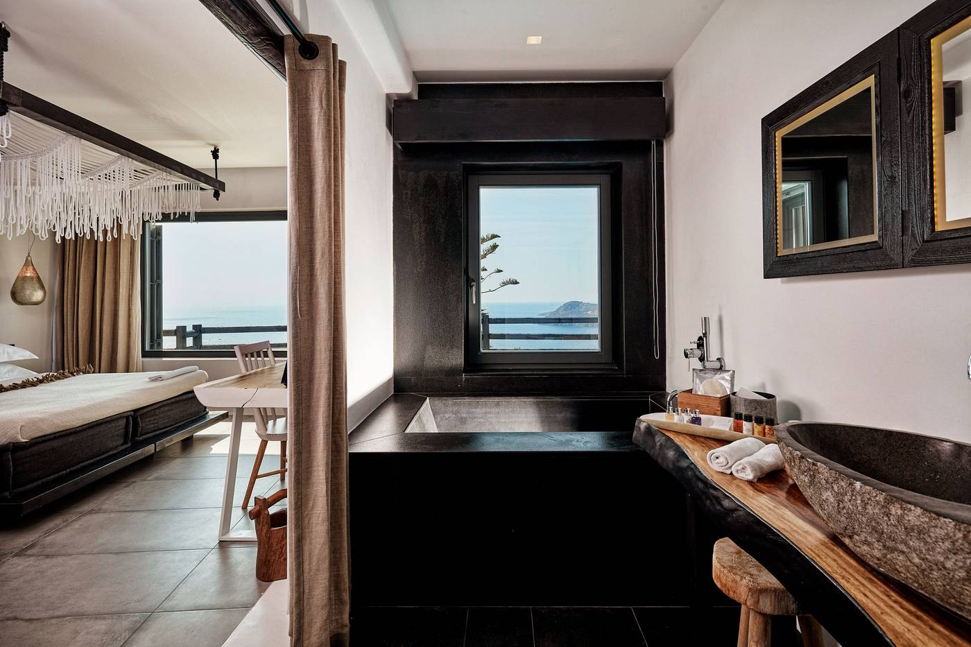 Myconian-Utopia-Room-36