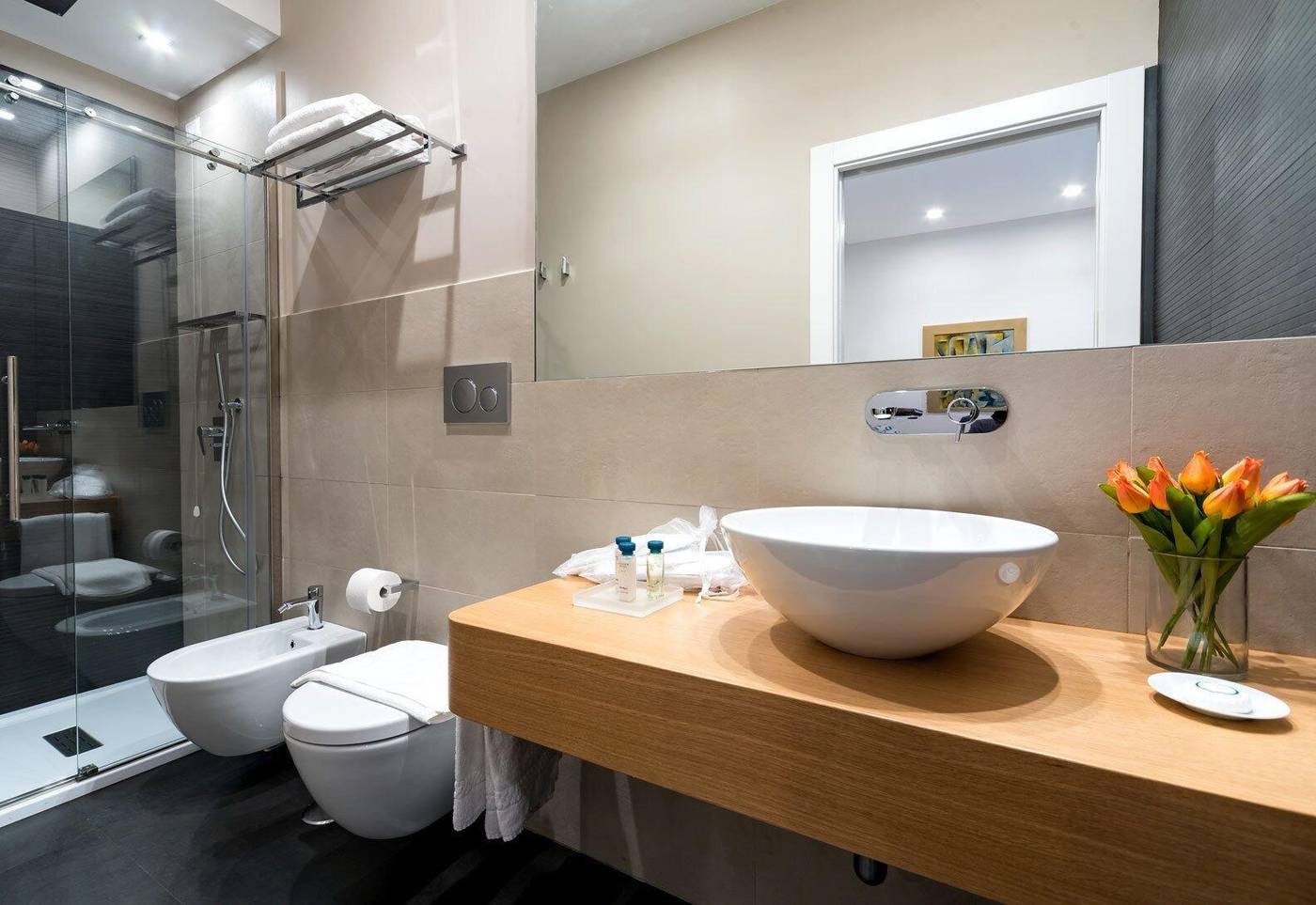 900-Piazza-Del-Popolo-Room-25