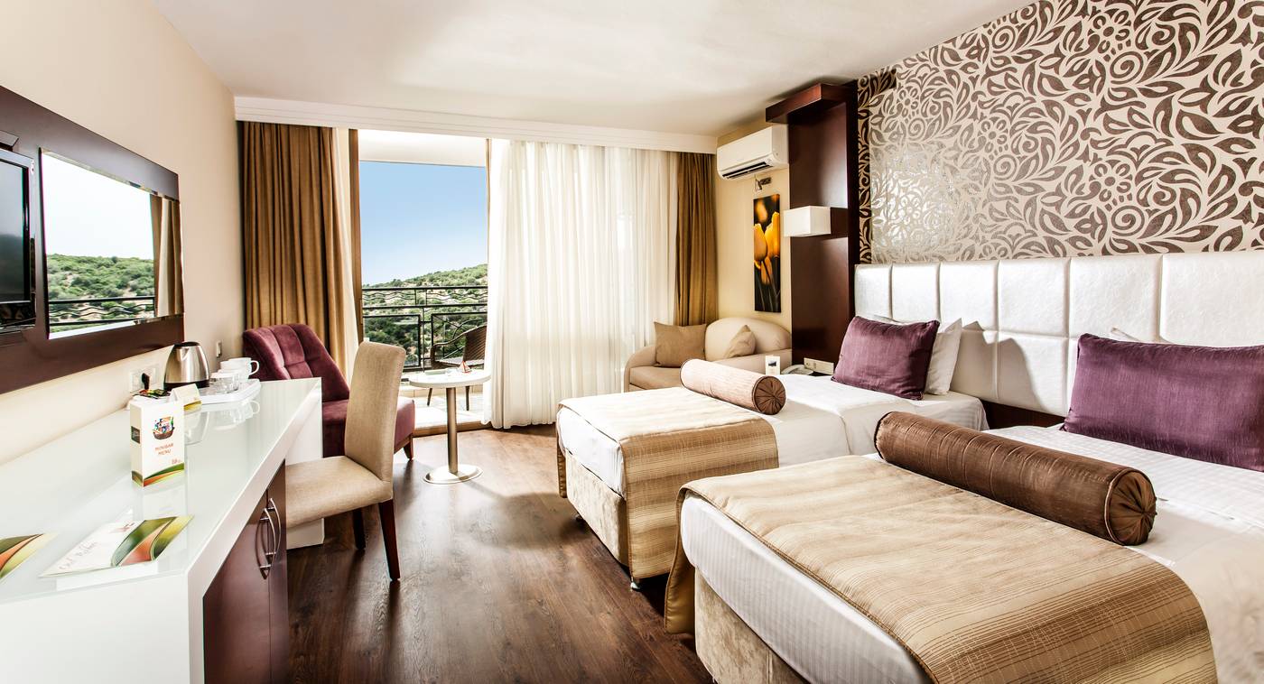 Tusan-Beach-Resort-Room-11