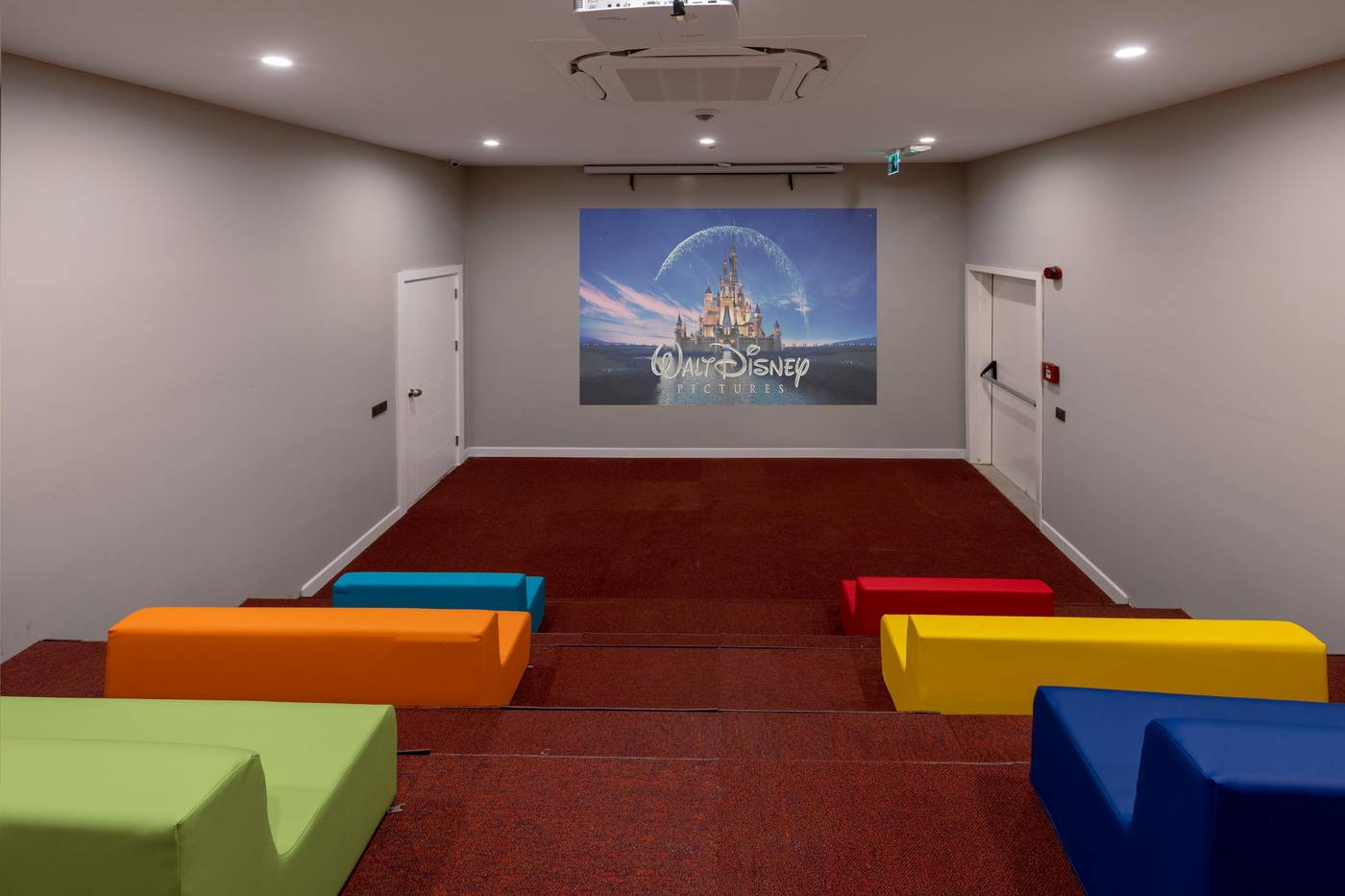 Leodikya-Kirman-Premium-Sports-and-Entertainment-75