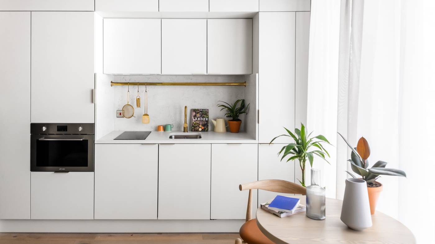 Zanzibar-Locke--Ha-Penny-Bridge-Room-3