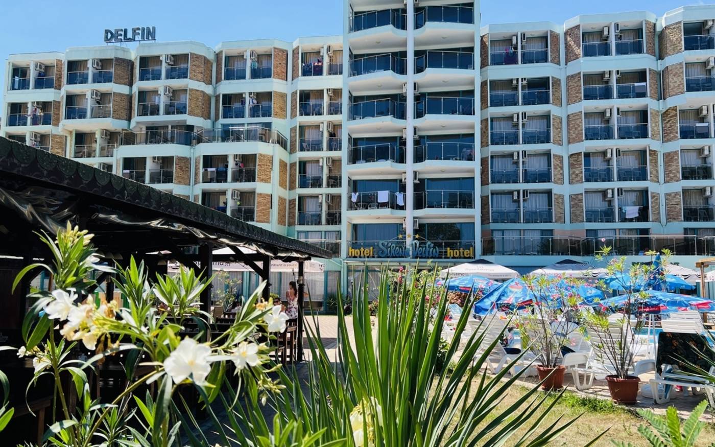 Delfin-Bulgaria-SUNNY BEACH-Pool-9