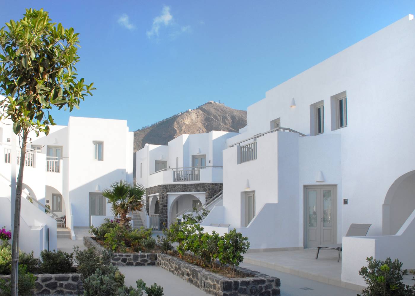 Aqua-Blue-Hotel-General-view-4