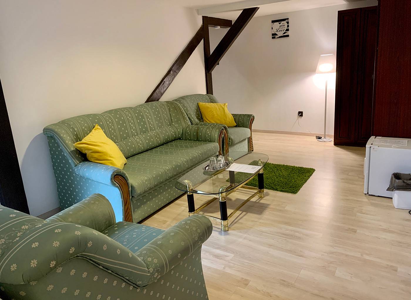 Gloria-Budapest-City-Center-Room-35