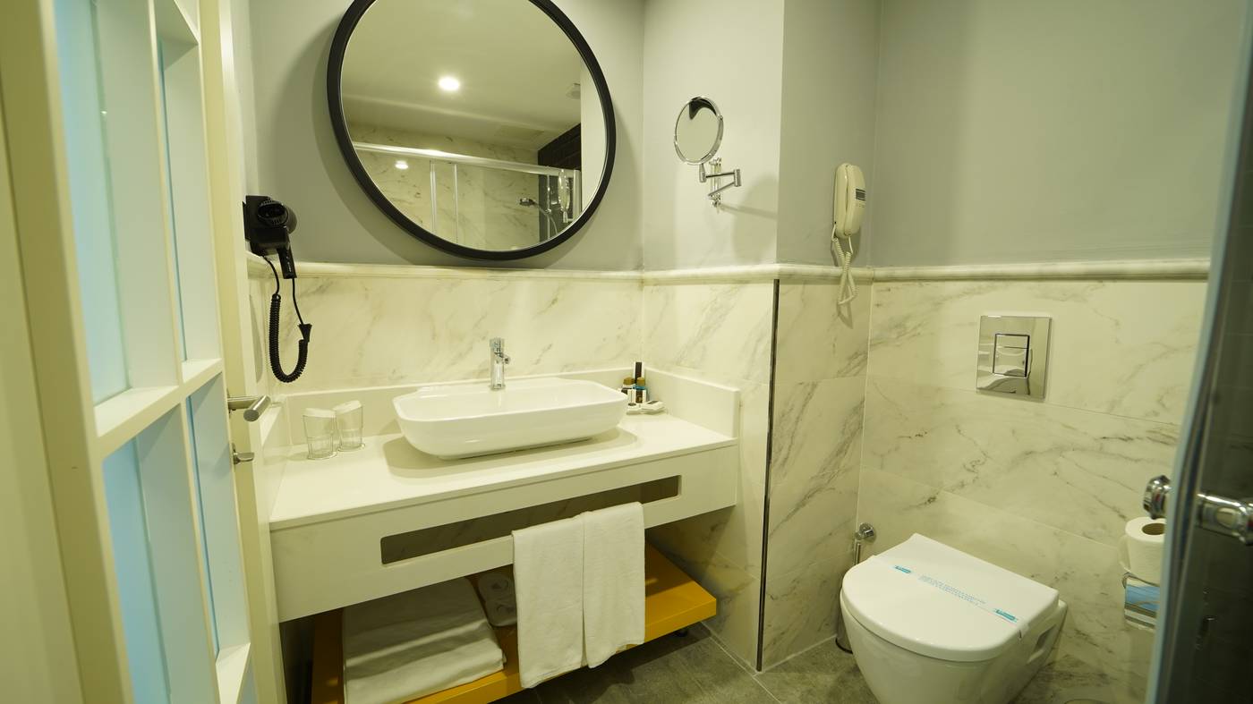 Raga Side Hotel - Adults Only