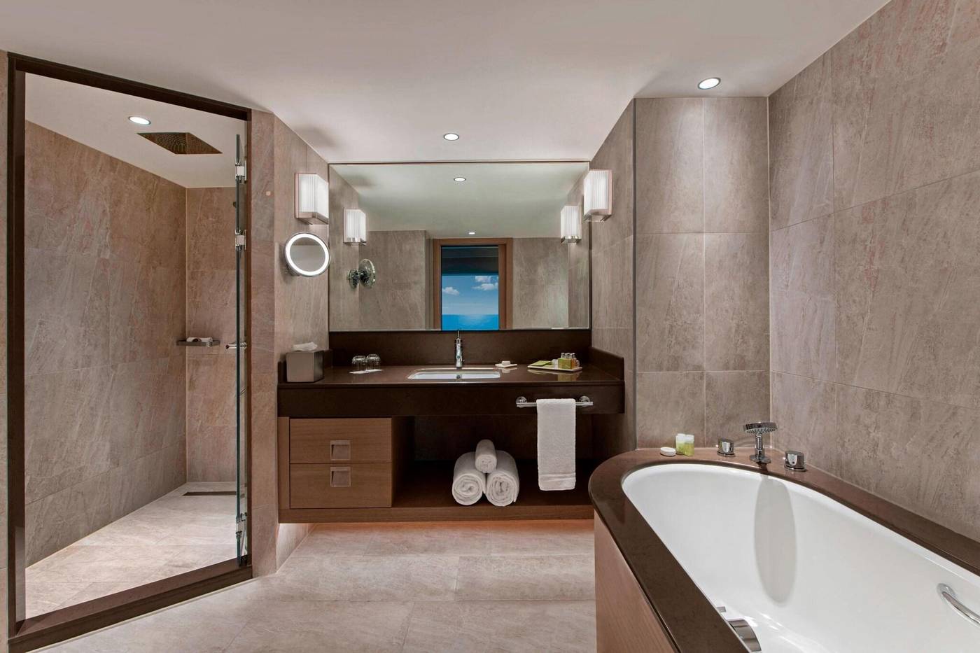 Renaissance-Polat-Istanbul-Room-41