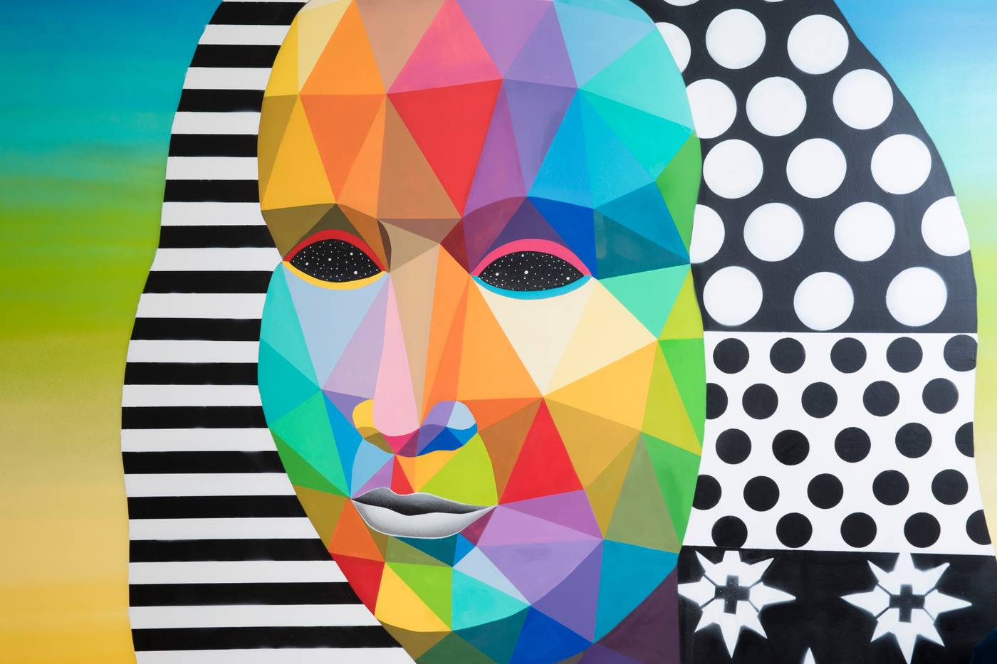 Au-Palais-de-Chaillot-Lobby-55