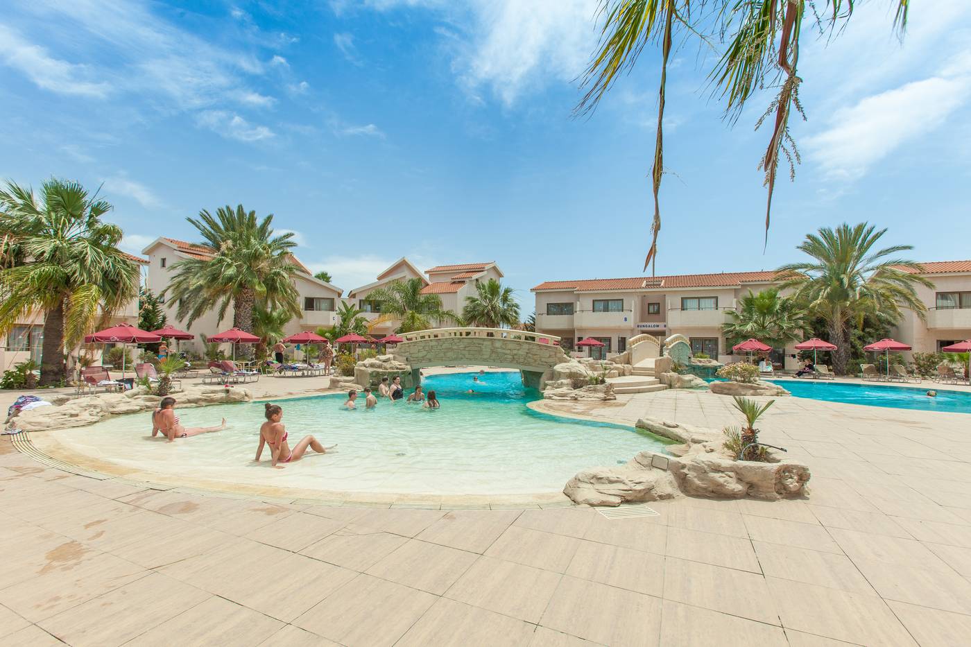 Crown Resort Henipa