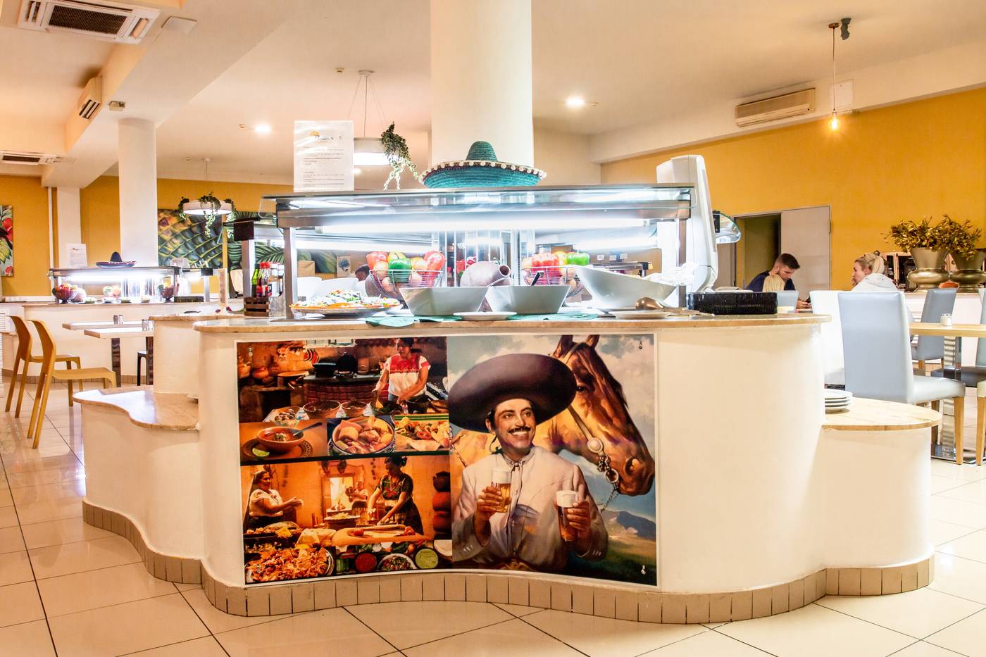 Oasis-Papagayo-Sport---Family-Restaurant-52