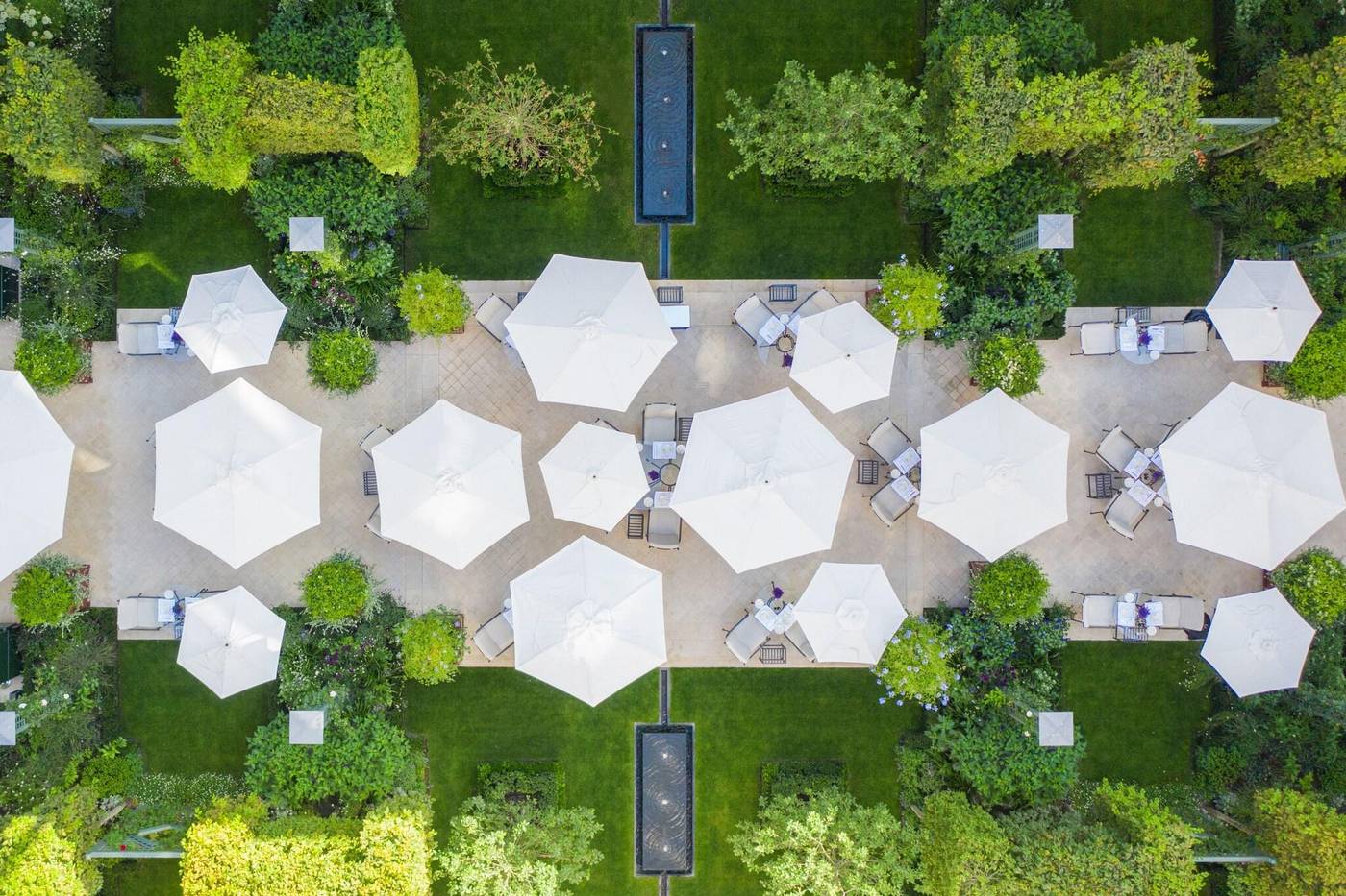 Le-Bristol-Paris-Room-80